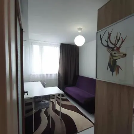 Apartament Metro Trocka Apartment